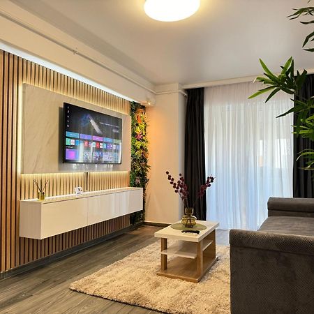 Luxury Glam Apartments Central Adress Bucuresti With Parking Kültér fotó