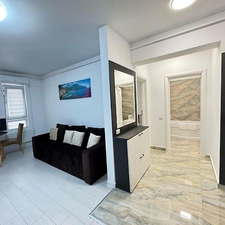 Luxury Glam Apartments Central Adress Bucuresti With Parking Kültér fotó