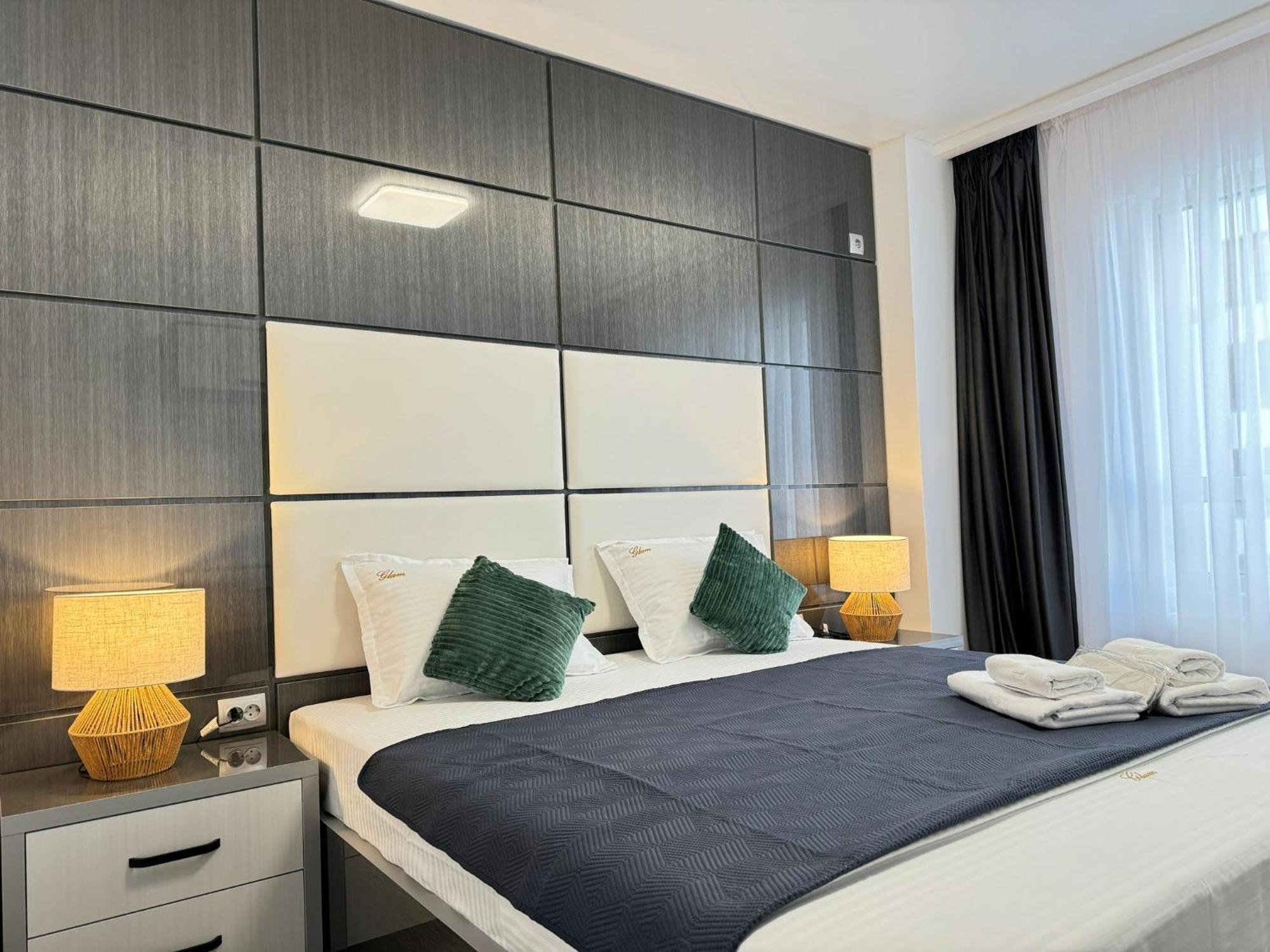 Luxury Glam Apartments Central Adress Bucuresti With Parking Kültér fotó